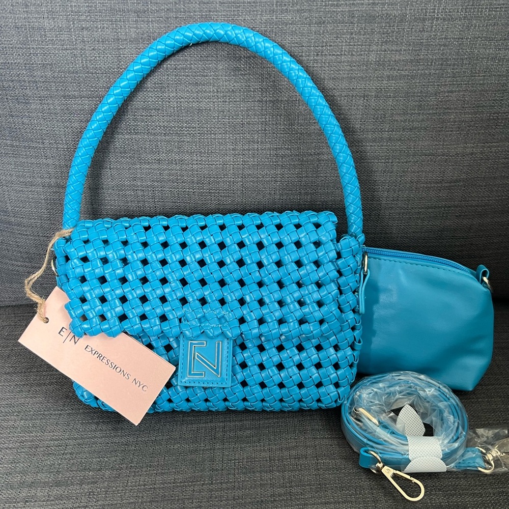 NWT EXPRESSIONS NYC CROSSBODY SHOULDER HANDBAG PURSE